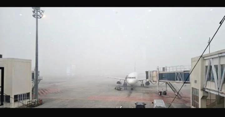 Kabut Tebal Sempat Ganggu Aktivtas Penerbangan di Bandara SSK II